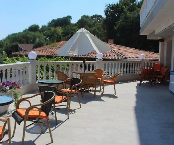 Katalina Aparthotel 4*