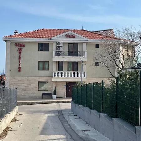 Aparthotel Katalina Warna