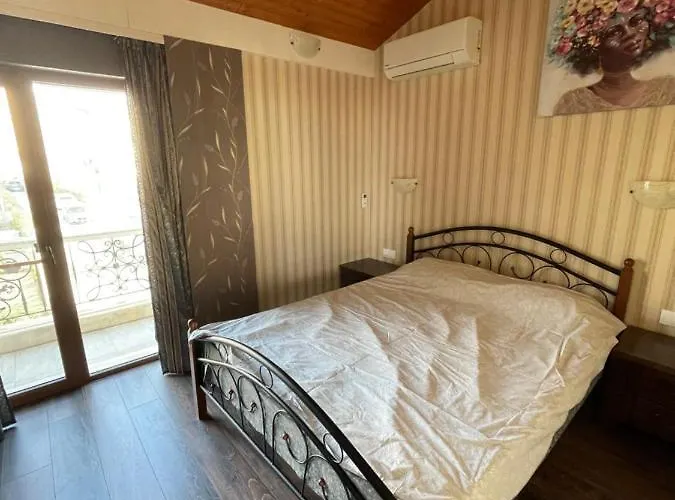 Katalina Aparthotel 4*